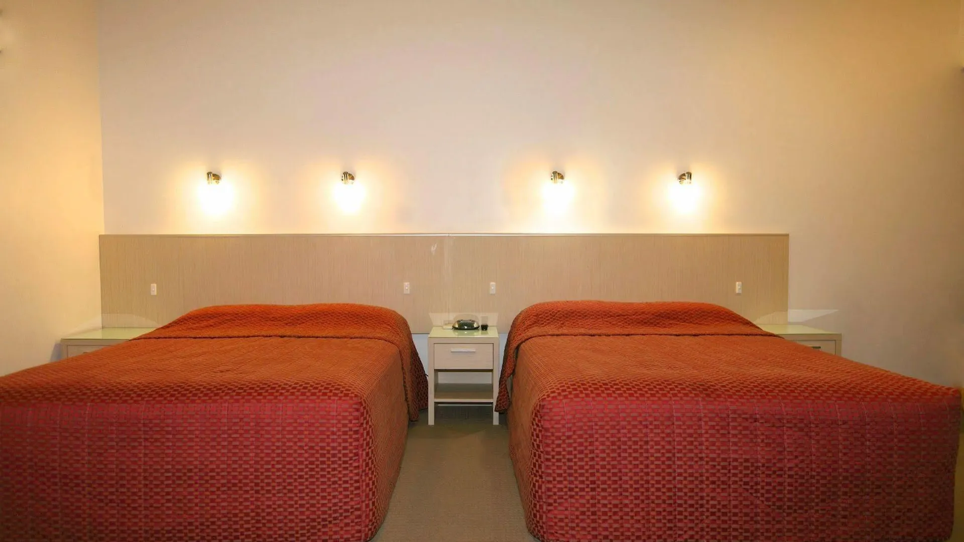 Mayfair Plaza Motel And Apartments Hobart